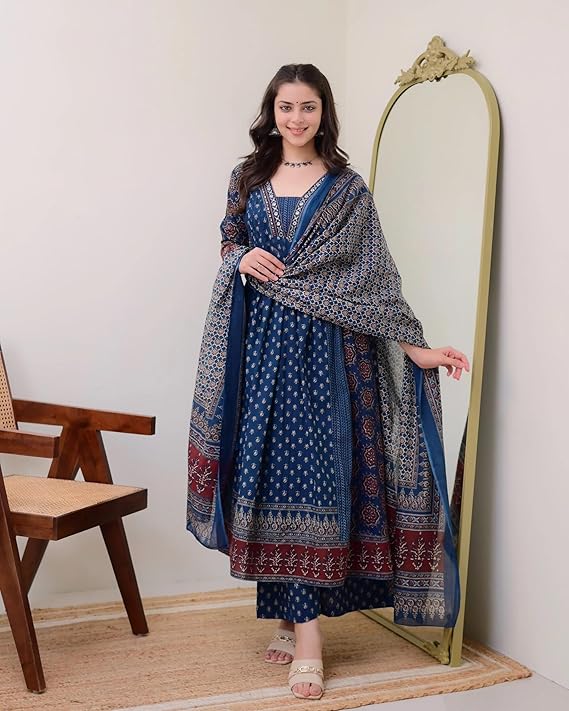 KLOSIA Women's Rayon Printed Anarkali Kurta and Pant with Dupatta Set